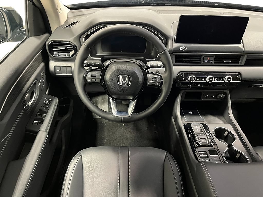 New 2026 Honda Pilot Touring image 17