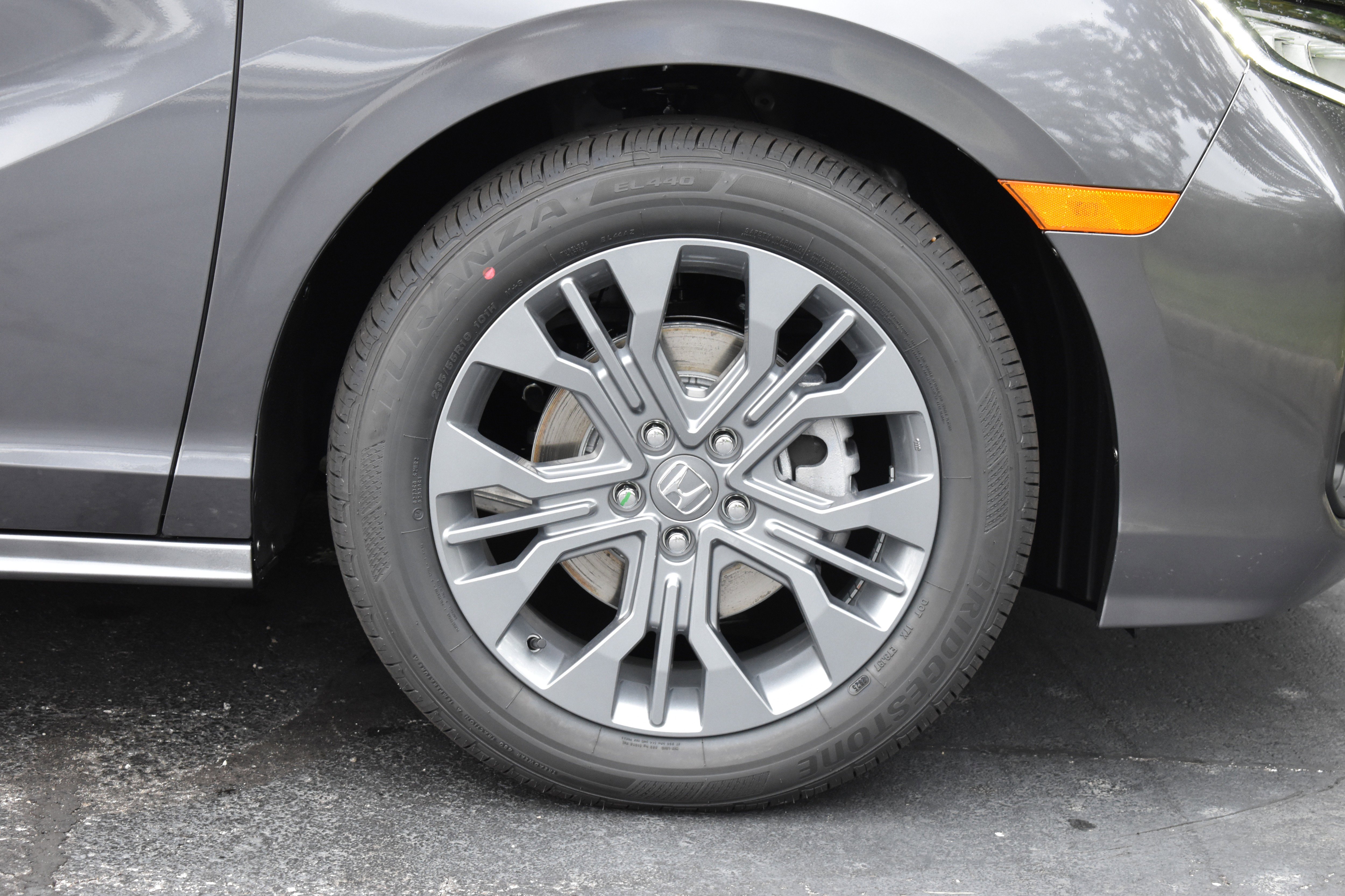 New 2026 Honda Odyssey Touring image 10