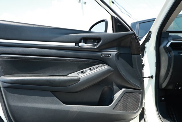 Used 2019 Nissan Altima 2.0 Edition One FWD image 24