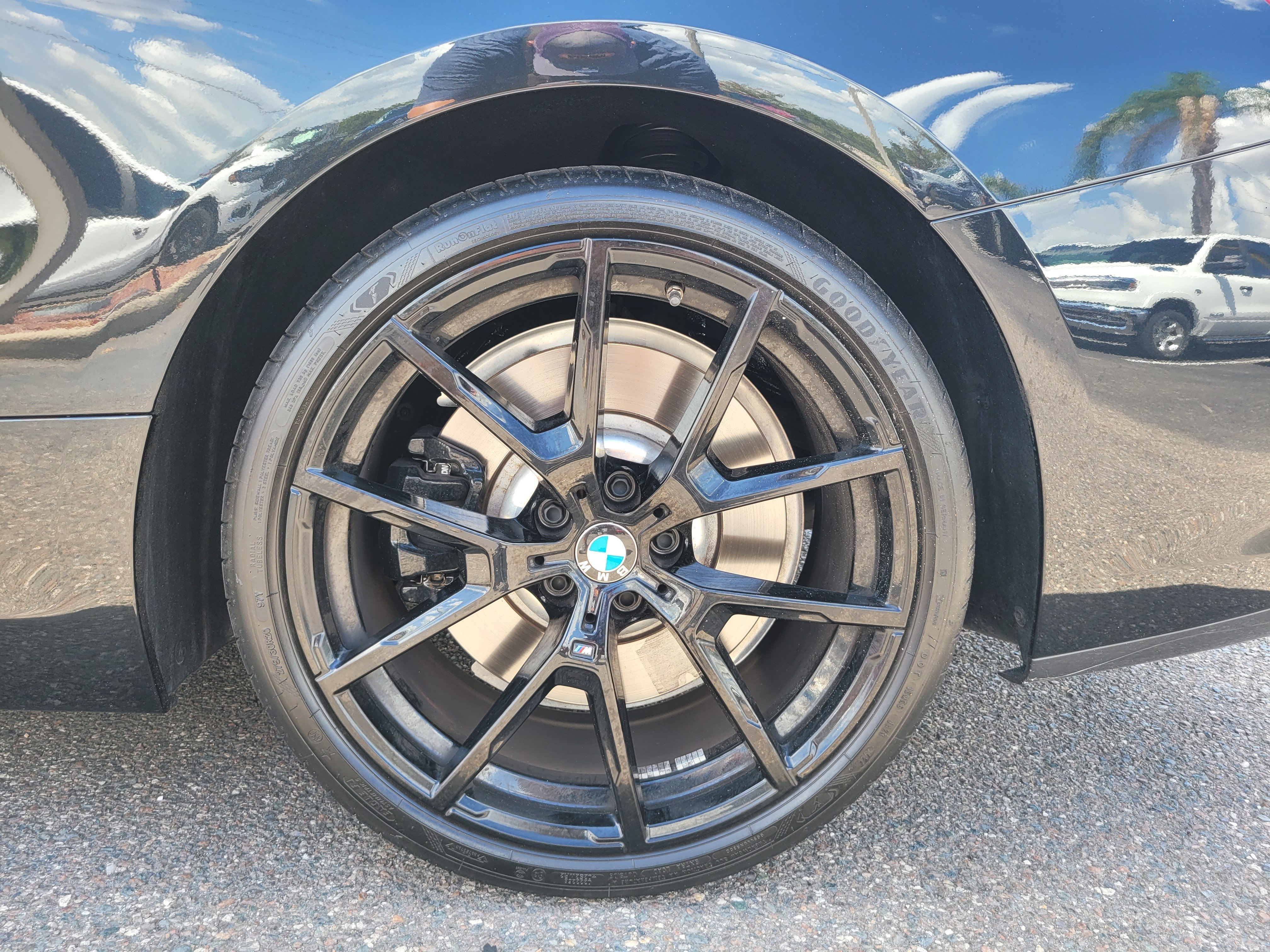 Used 2025 BMW 840i Convertible w/ M Sport Professional Package RWD image 9