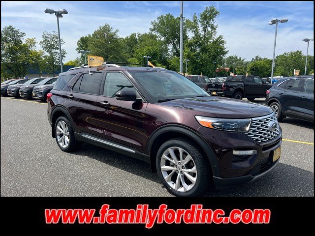 Certified 2023 Ford Explorer Platinum w/ Technology Package AWD/4WD image 1
