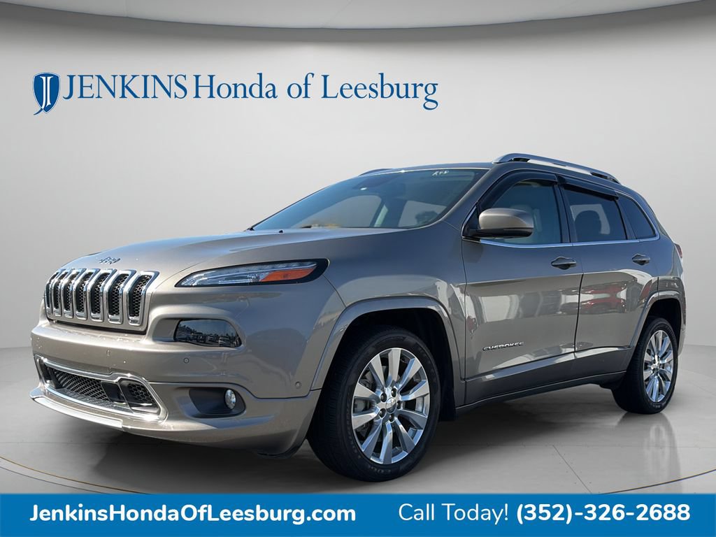 Used 2017 Jeep Cherokee Overland w/ Technology Group FWD image 7