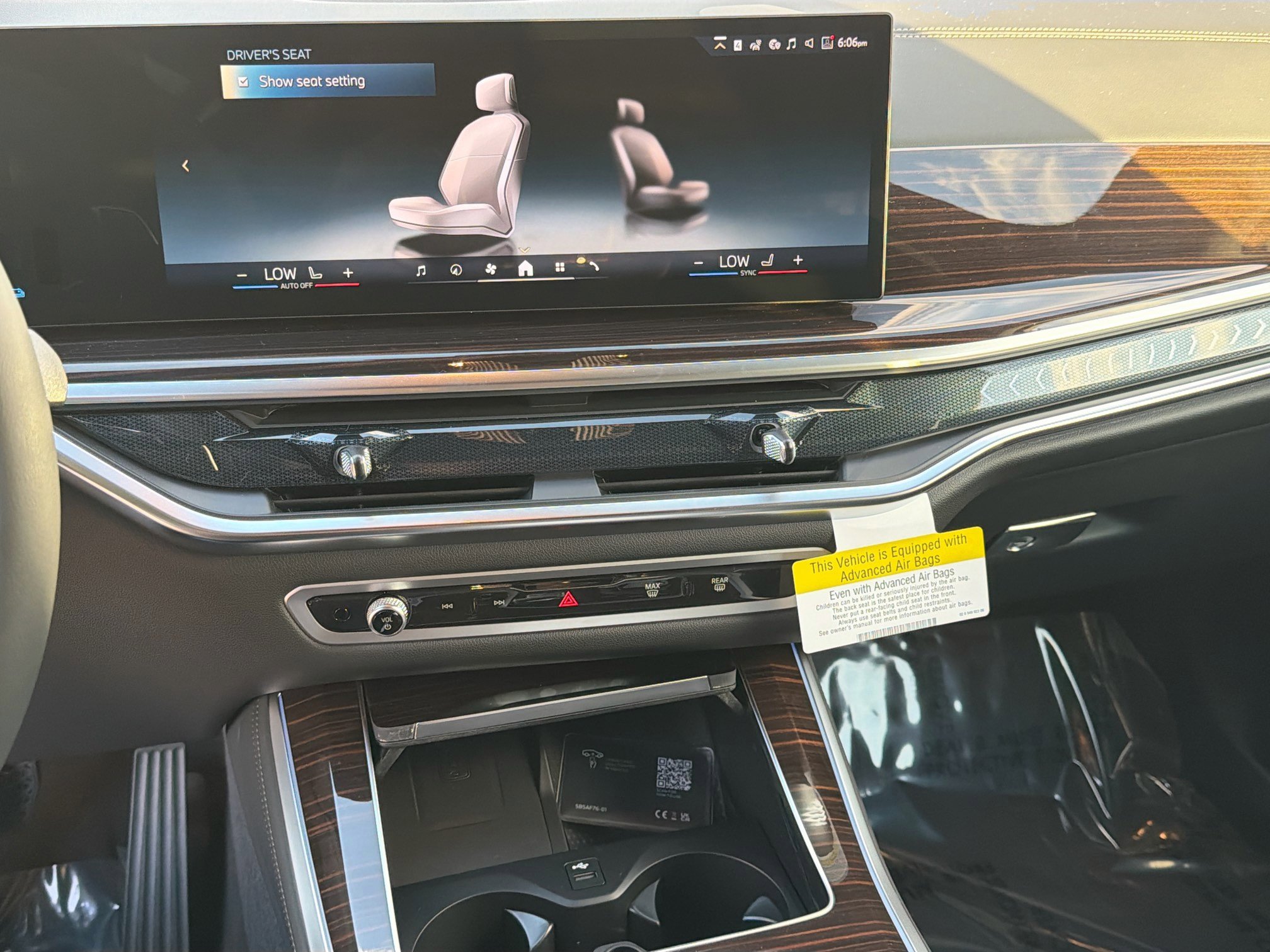 New 2026 BMW X5 xDrive50e w/ Executive Package image 28