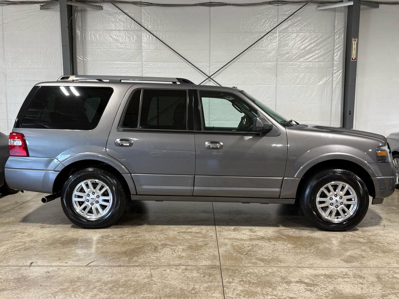 Used 2014 Ford Expedition Limited w/ Equipment Group 301A image 6