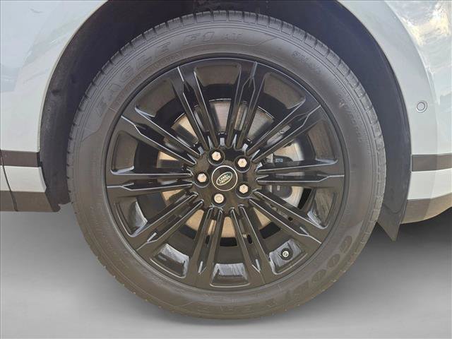 Certified 2026 Land Rover Range Rover Evoque Dynamic SE AWD/4WD image 25