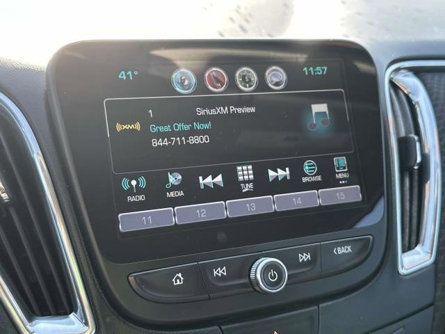 Used 2016 Chevrolet Malibu LT image 18