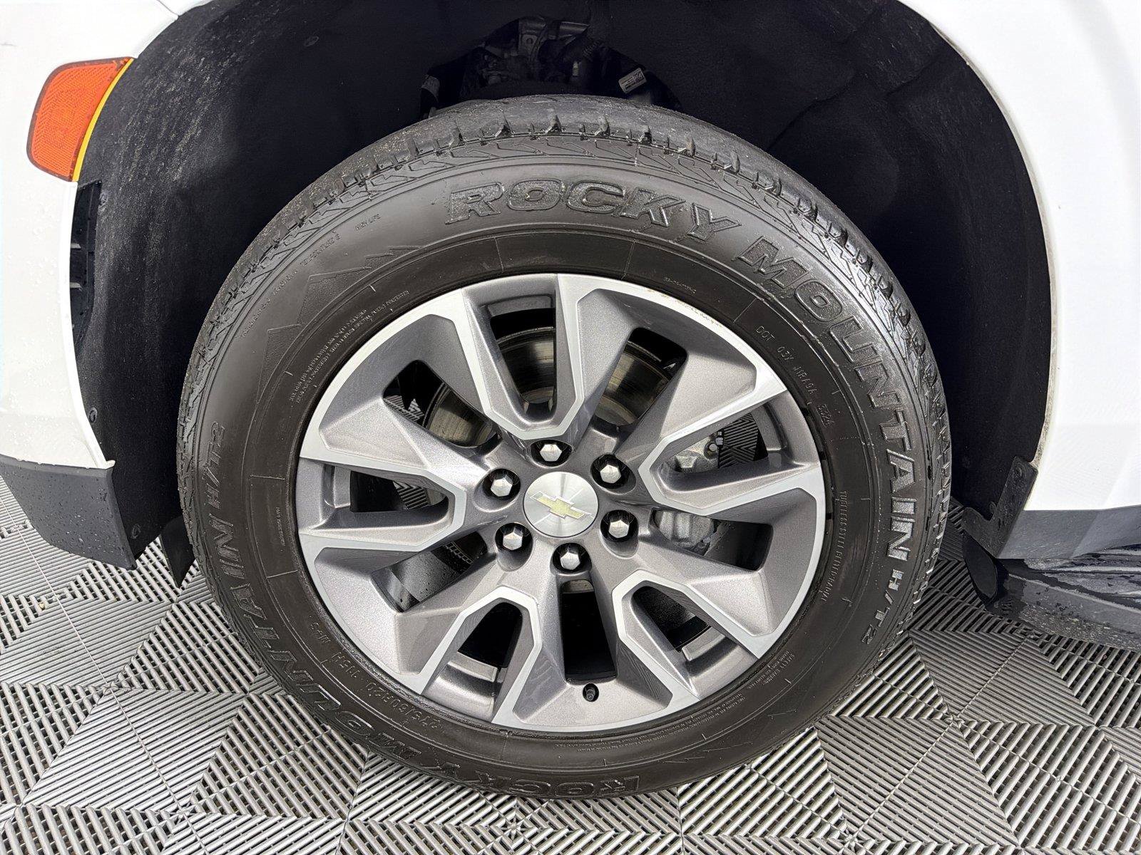 Certified 2022 Chevrolet Tahoe LT w/ LT Signature Plus Package RWD image 9