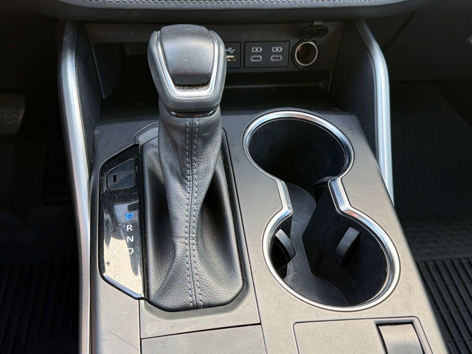 Used 2023 Toyota Highlander XLE FWD image 18
