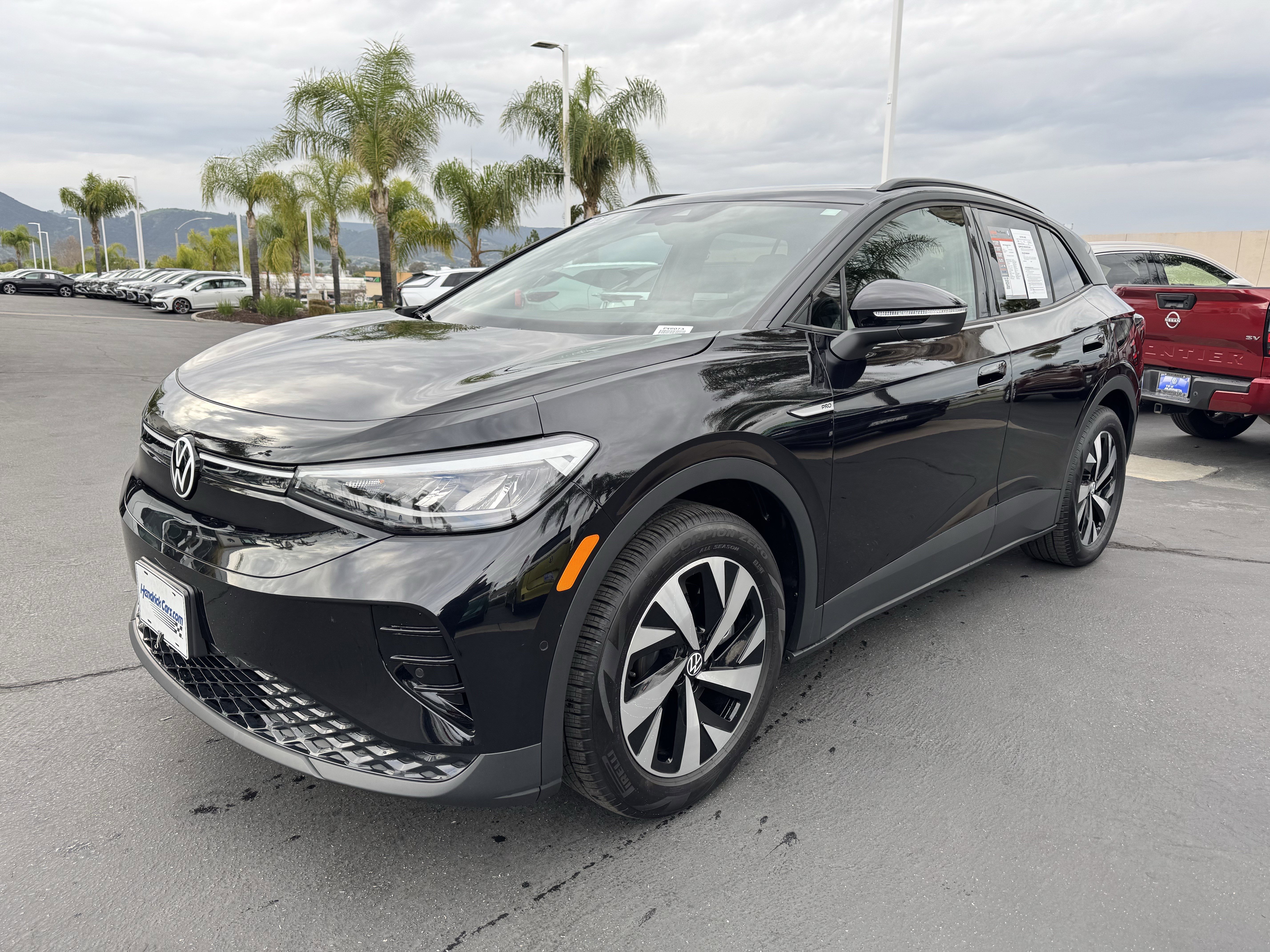 Used 2025 Volkswagen ID.4 Pro image 5