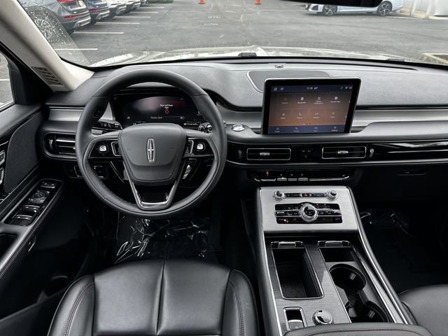 Certified 2024 Lincoln Aviator AWD w/ Premium Package image 13