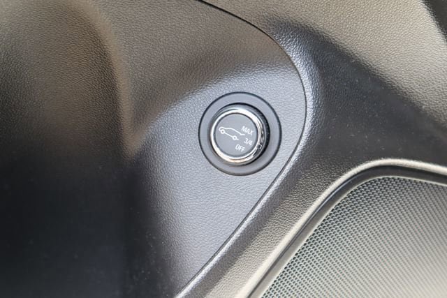 Used 2020 Buick Encore GX Select w/ Sport Touring Package FWD image 20