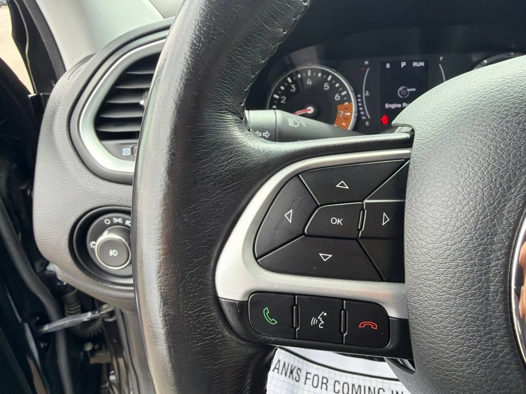 Used 2020 Jeep Renegade Latitude w/ Popular Equipment Group AWD/4WD image 29