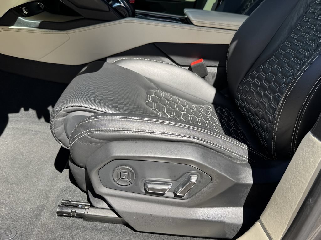 Used 2021 Lamborghini Urus AWD/4WD image 21
