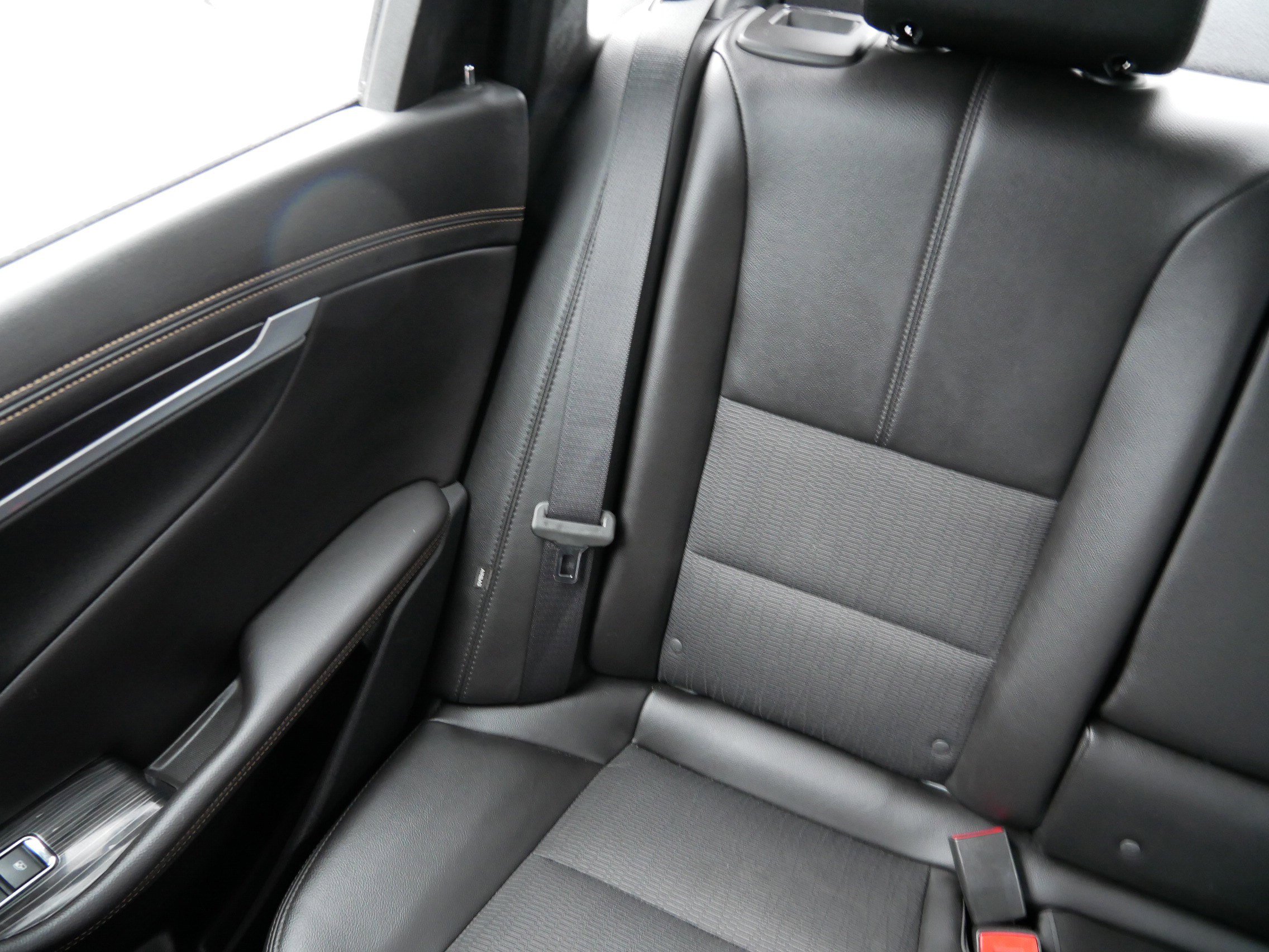 Used 2017 Chevrolet Impala LT FWD image 12