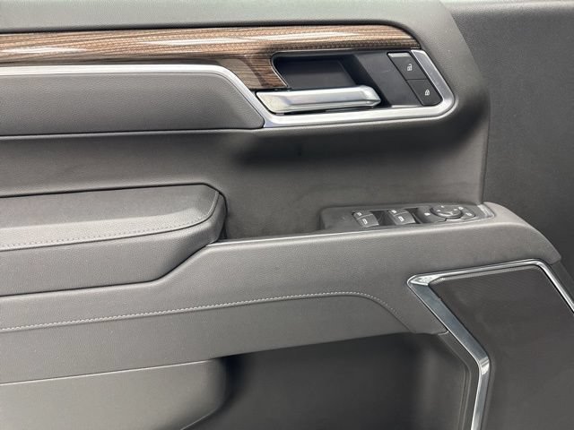 Used 2026 Chevrolet Silverado 1500 RST AWD/4WD image 9