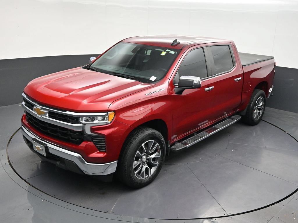 Used 2024 Chevrolet Silverado 1500 LT RWD image 14