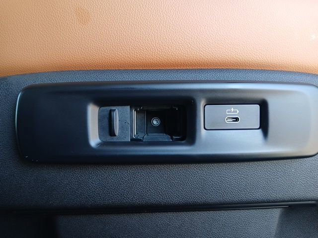 Used 2019 BMW X7 xDrive40i w/ Premium Package image 16