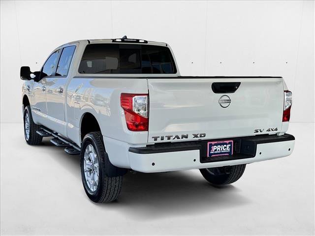 Used 2024 Nissan Titan SV w/ SV Convenience Package image 3