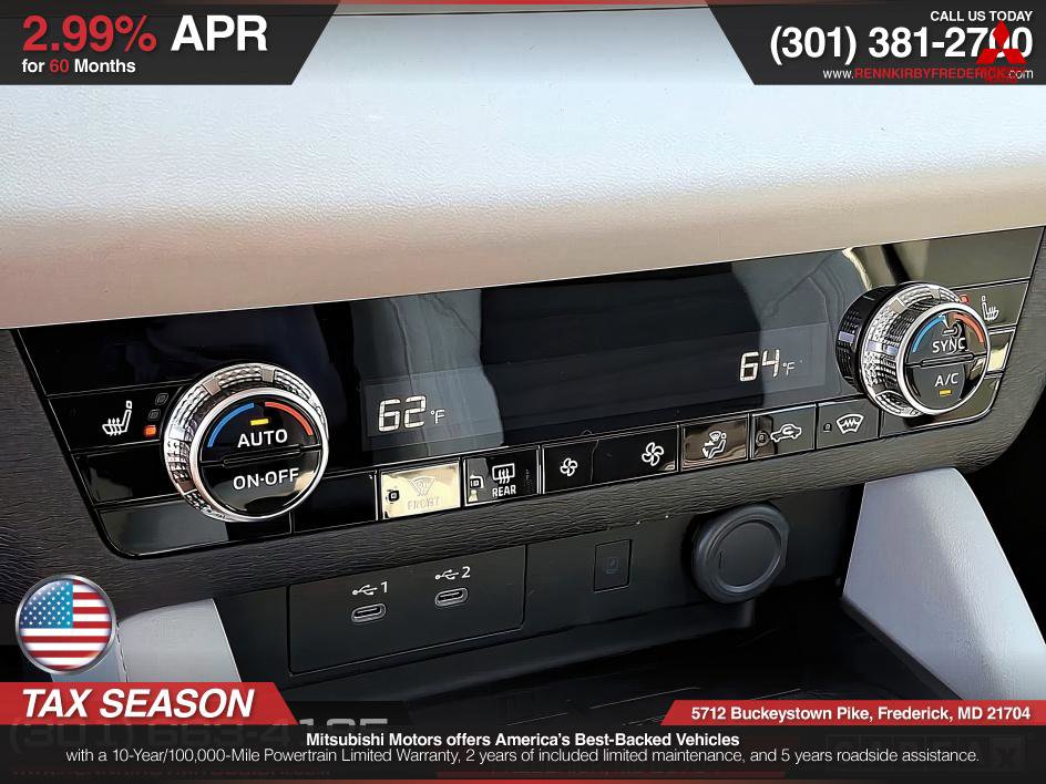 Used 2025 Mitsubishi Outlander SE image 13