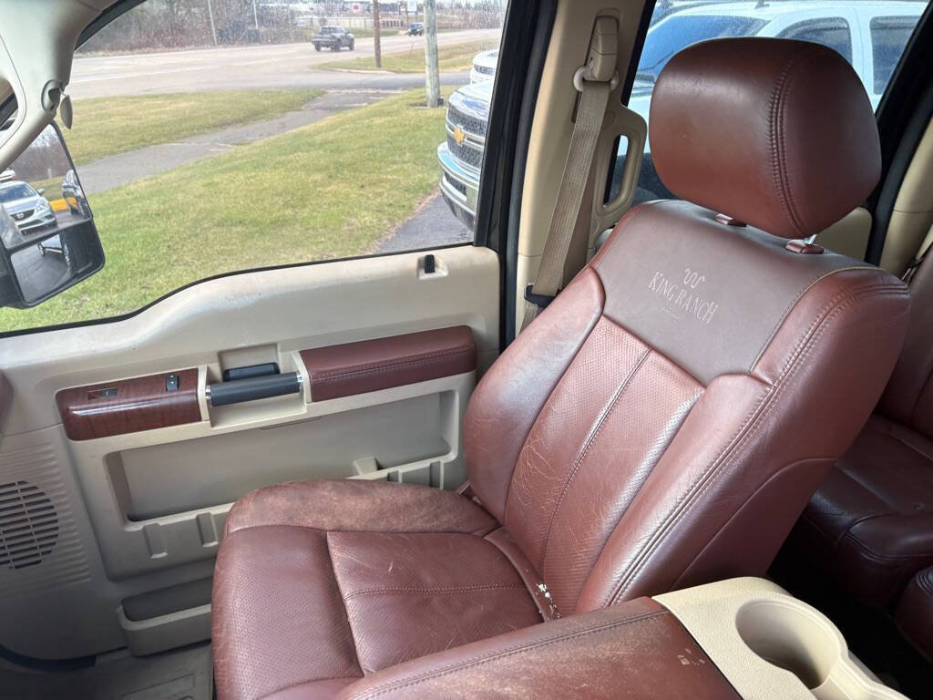 Used 2013 Ford F250 King Ranch w/ King Ranch w/Chrome Pkg AWD/4WD image 22