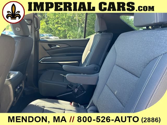 New 2026 Chevrolet Traverse LT w/ Midnight/Sport Edition FWD image 14