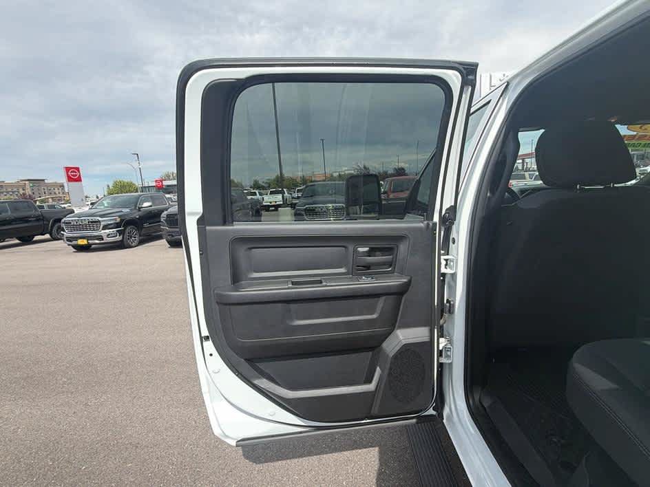 Used 2023 RAM 3500 Tradesman AWD/4WD image 18