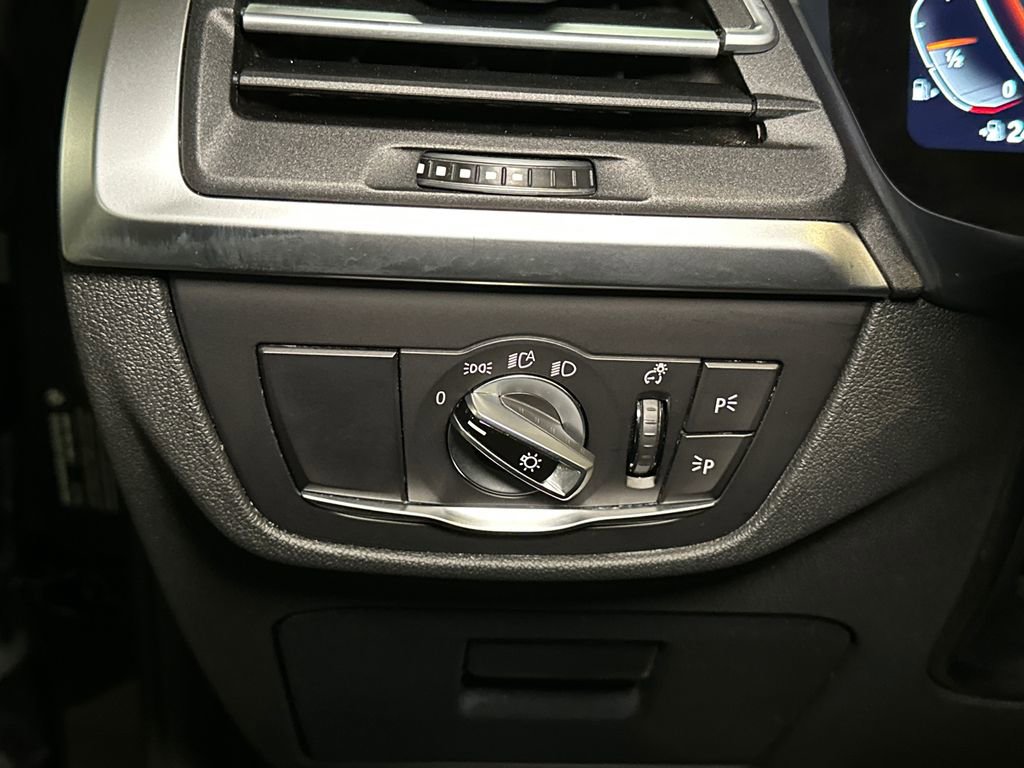 Used 2024 BMW X3 xDrive30i w/ Convenience Package image 21