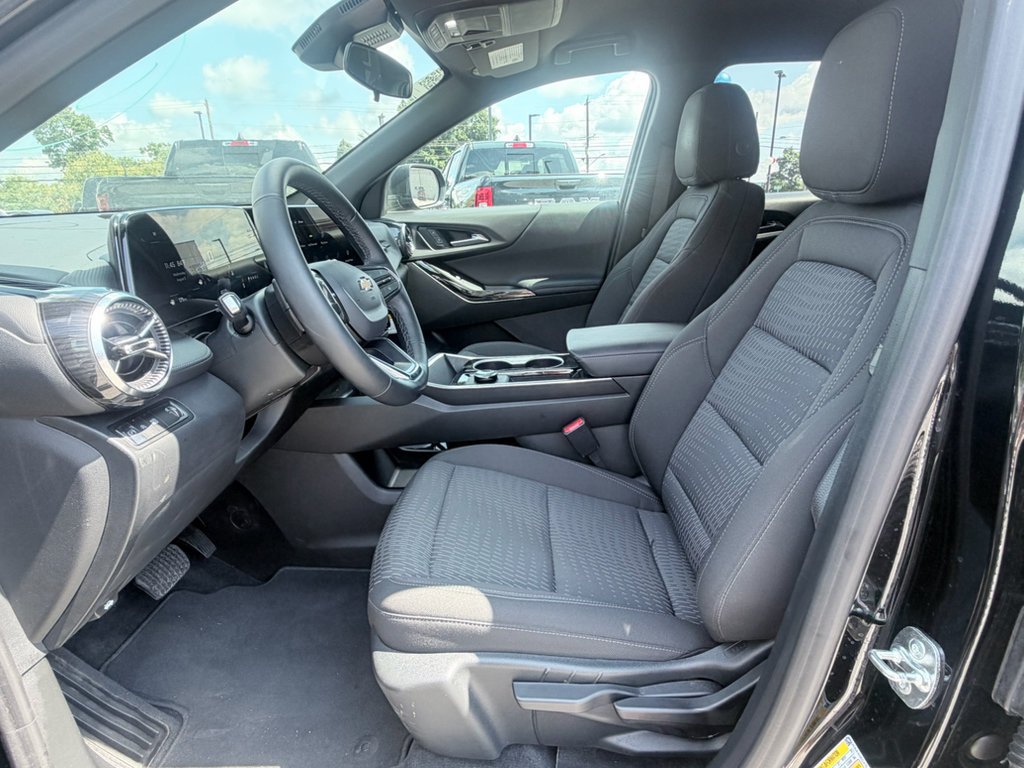 Used 2026 Chevrolet Equinox LT FWD image 18