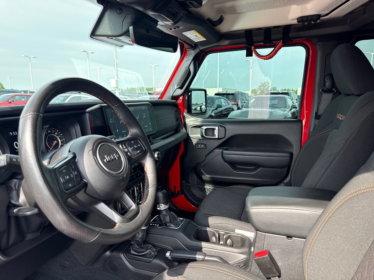 Used 2024 Jeep Gladiator Mojave w/ Technology Group AWD/4WD image 11