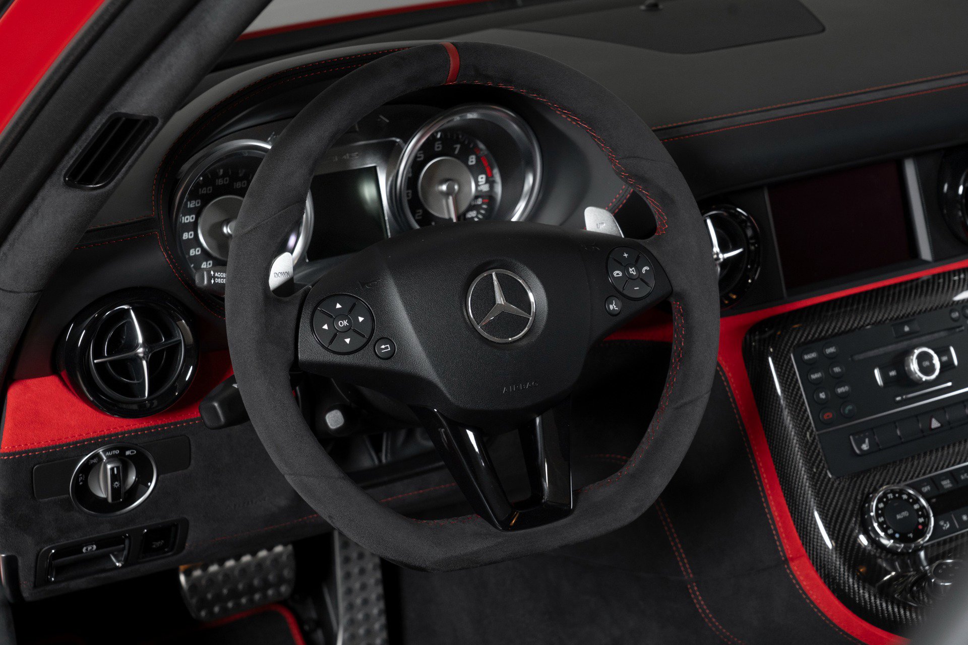 Used 2014 Mercedes-Benz SLS AMG Black Series image 22