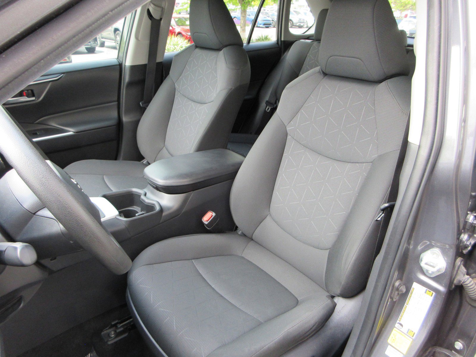 Used 2024 Toyota RAV4 XLE AWD/4WD image 29
