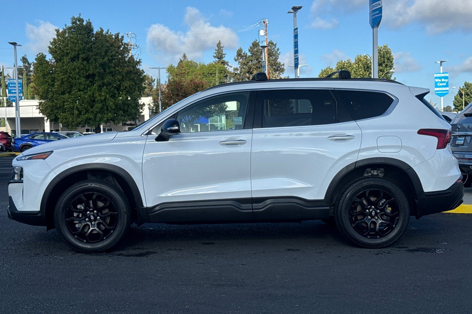 Used 2022 Hyundai Santa Fe XRT AWD/4WD image 2