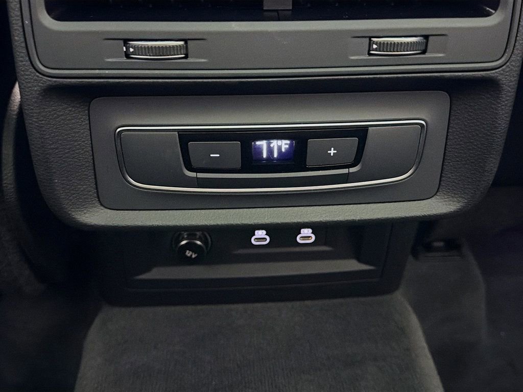 Used 2022 Audi Q7 3.0T Premium w/ Convenience Package image 26