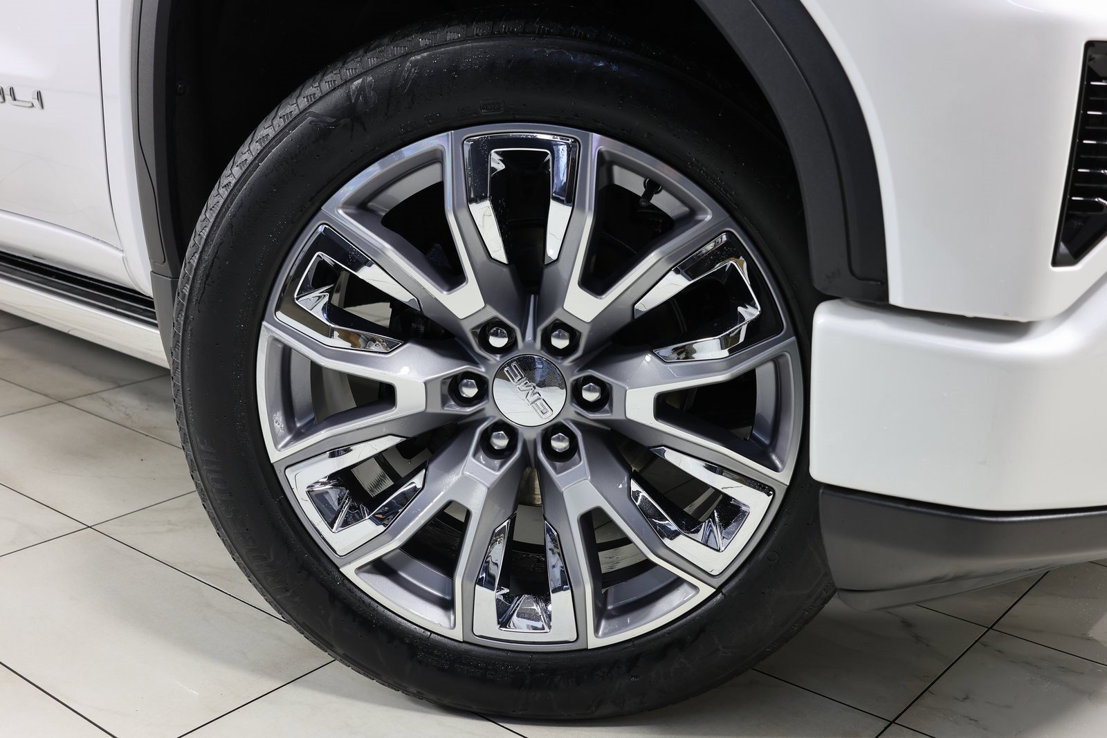 Used 2023 GMC Sierra 1500 Denali w/ Denali Reserve Package image 14