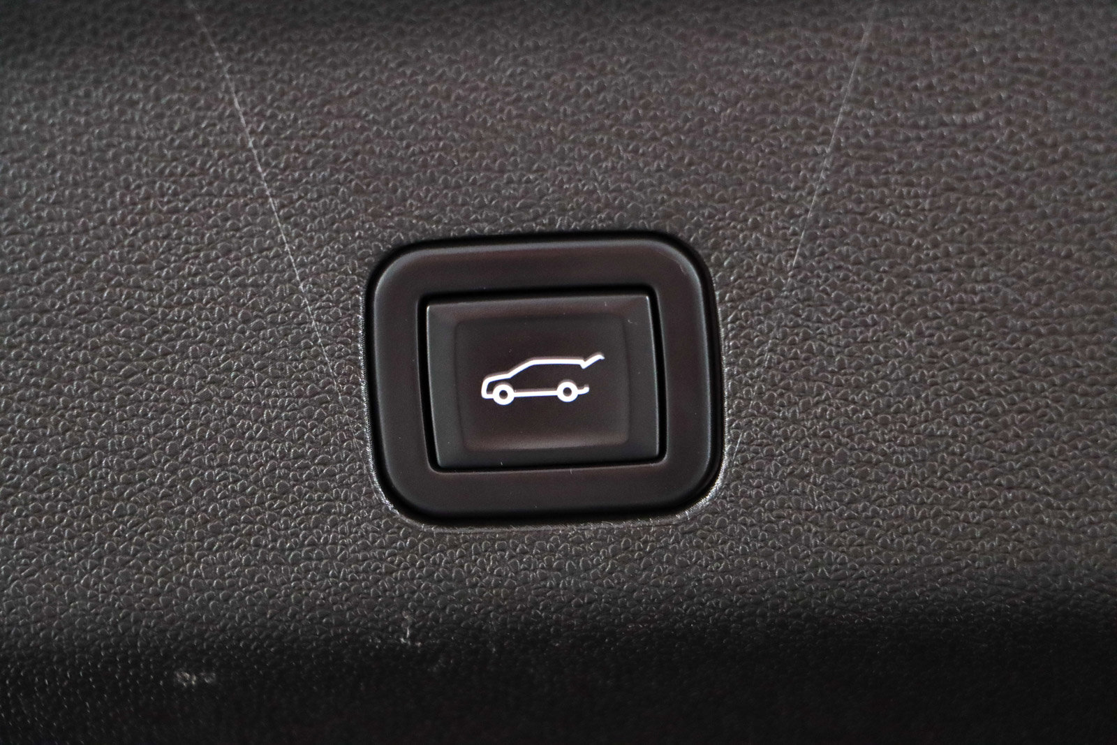 Used 2023 GMC Yukon XL AT4 image 35