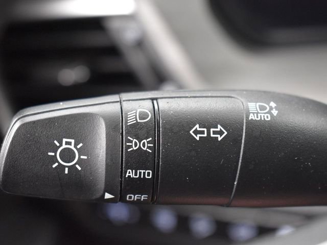 Used 2025 Kia Telluride AWD image 29