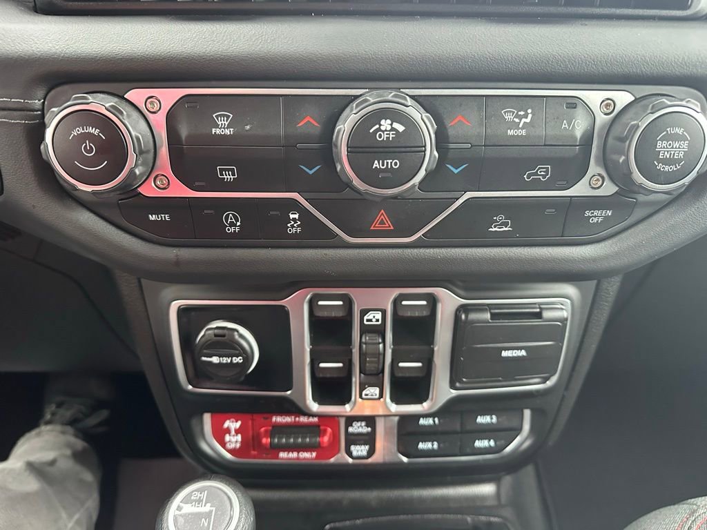 Used 2025 Jeep Wrangler Unlimited Rubicon image 22