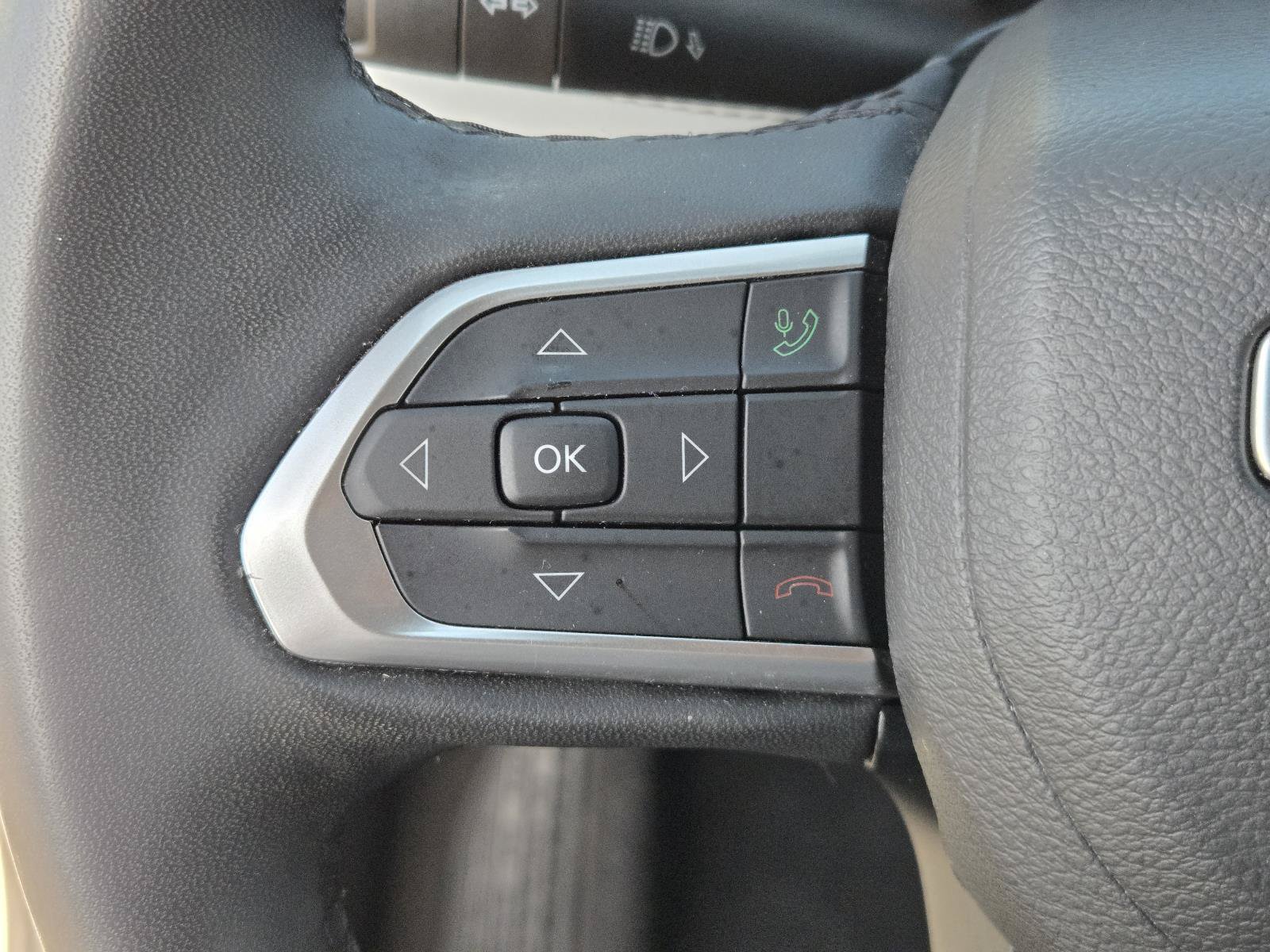 Used 2023 Jeep Compass Limited AWD/4WD image 18