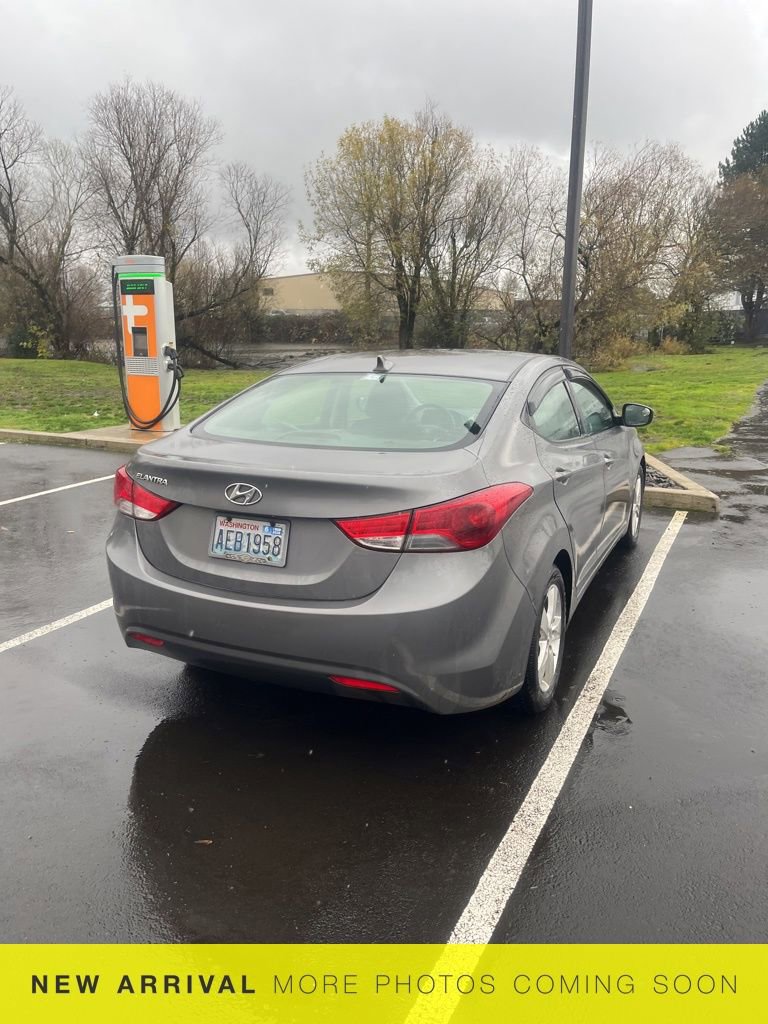 Used 2012 Hyundai Elantra GLS w/ Preferred Pkg 3 image 7