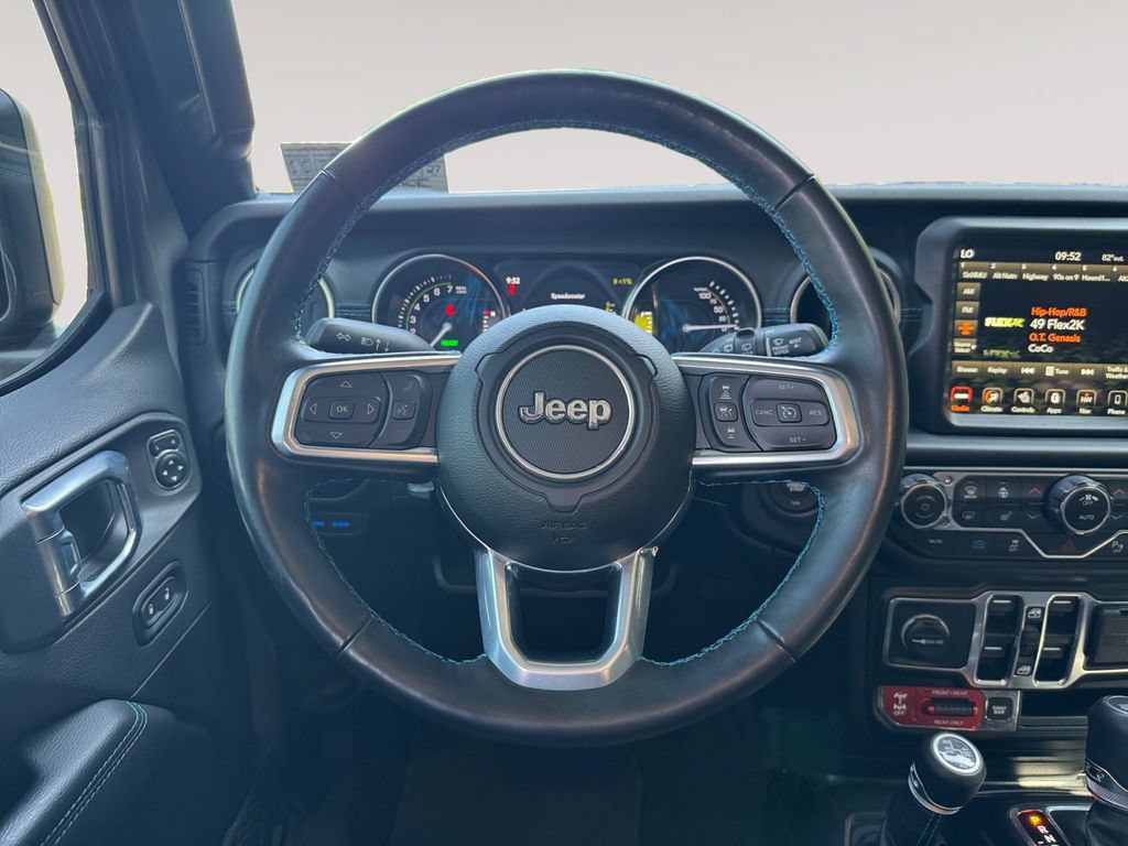 Used 2021 Jeep Wrangler Unlimited Rubicon 4xe w/ Cold Weather Group AWD/4WD image 12