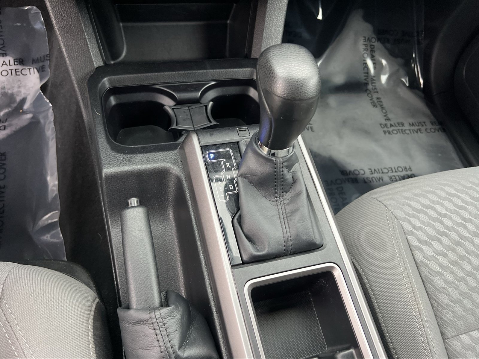 Used 2022 Toyota Tacoma SR5 AWD/4WD image 21