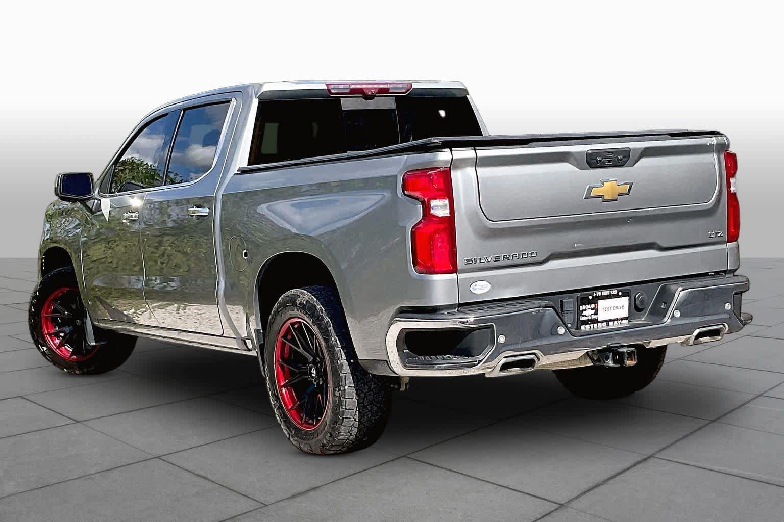Used 2024 Chevrolet Silverado 1500 LTZ AWD/4WD image 12