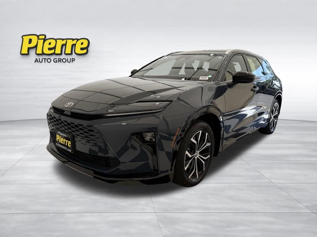 Used 2025 Toyota Crown Signia w/ Tow-Hitch Package (TMS)