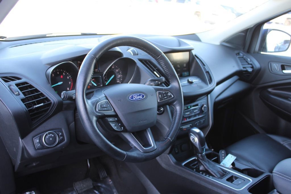 Used 2019 Ford Escape SEL image 18