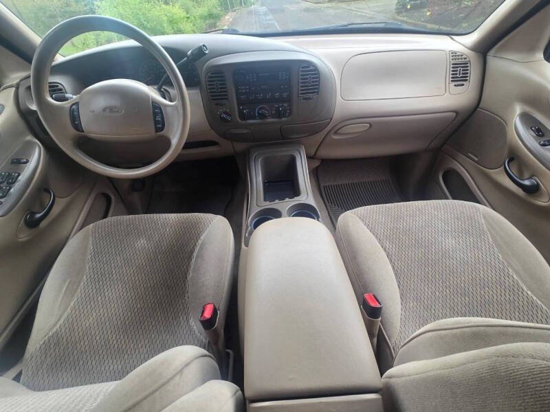 Used 1998 Ford Expedition XLT AWD/4WD image 15