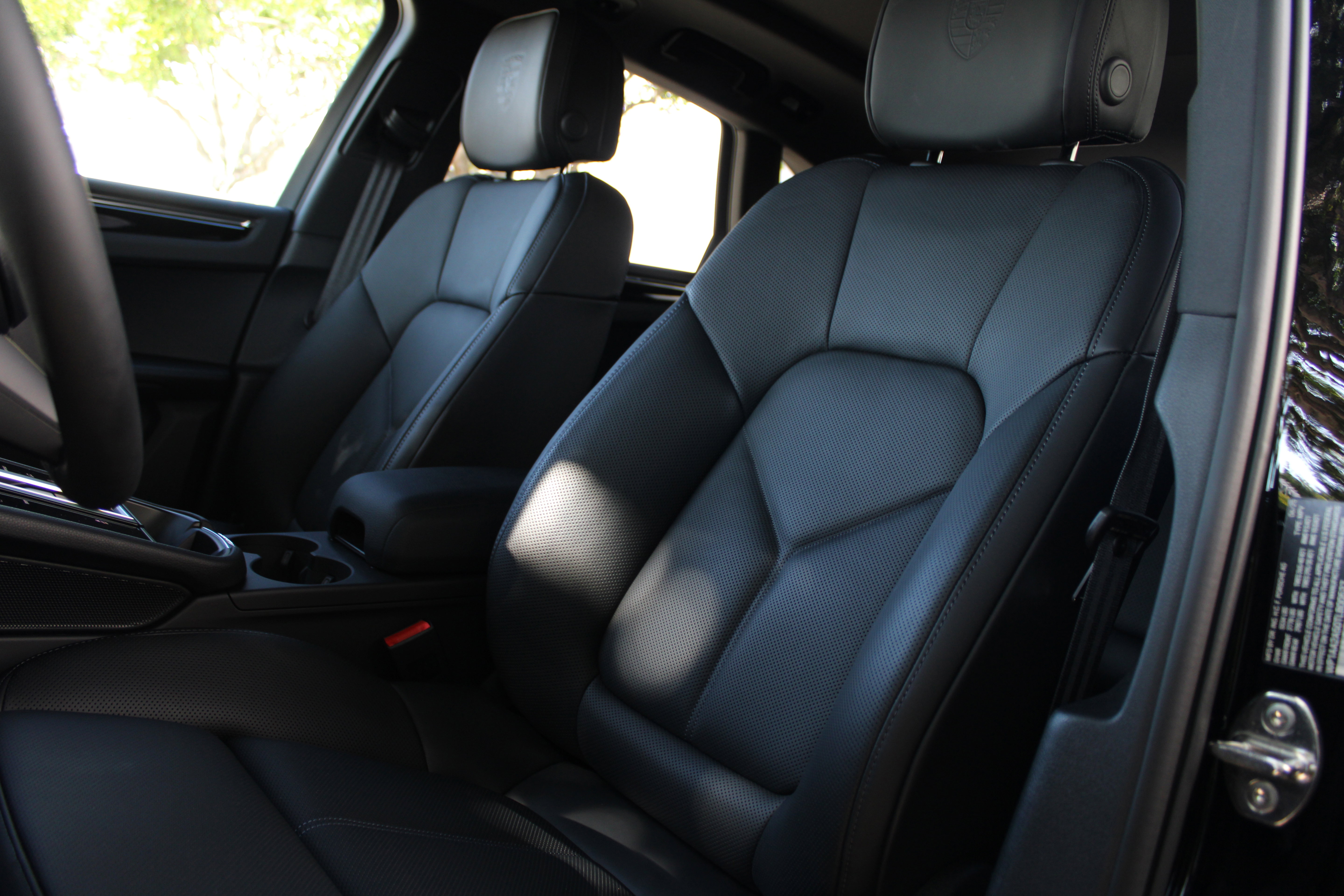 New 2026 Porsche Macan image 5