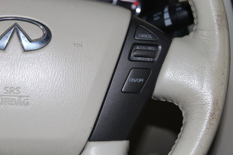 Used 2011 INFINITI QX56 4WD w/ Theater Pkg image 16