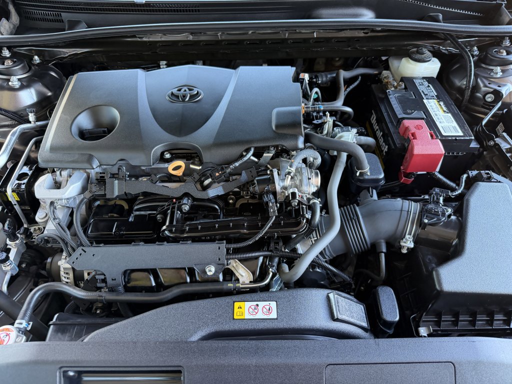 Used 2021 Toyota Camry LE image 37