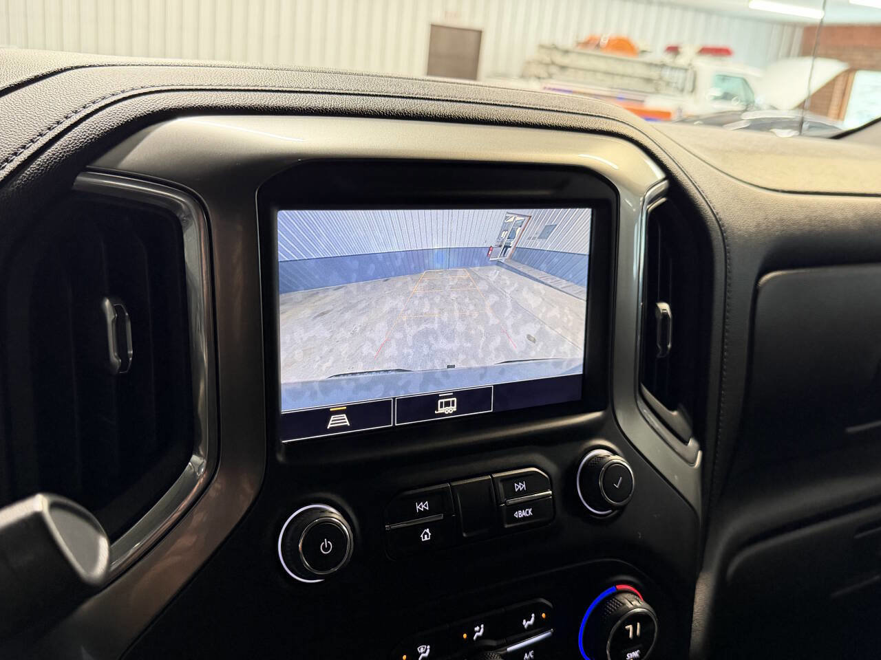 Used 2021 Chevrolet Silverado 1500 LT Trail Boss w/ Convenience Package II image 38