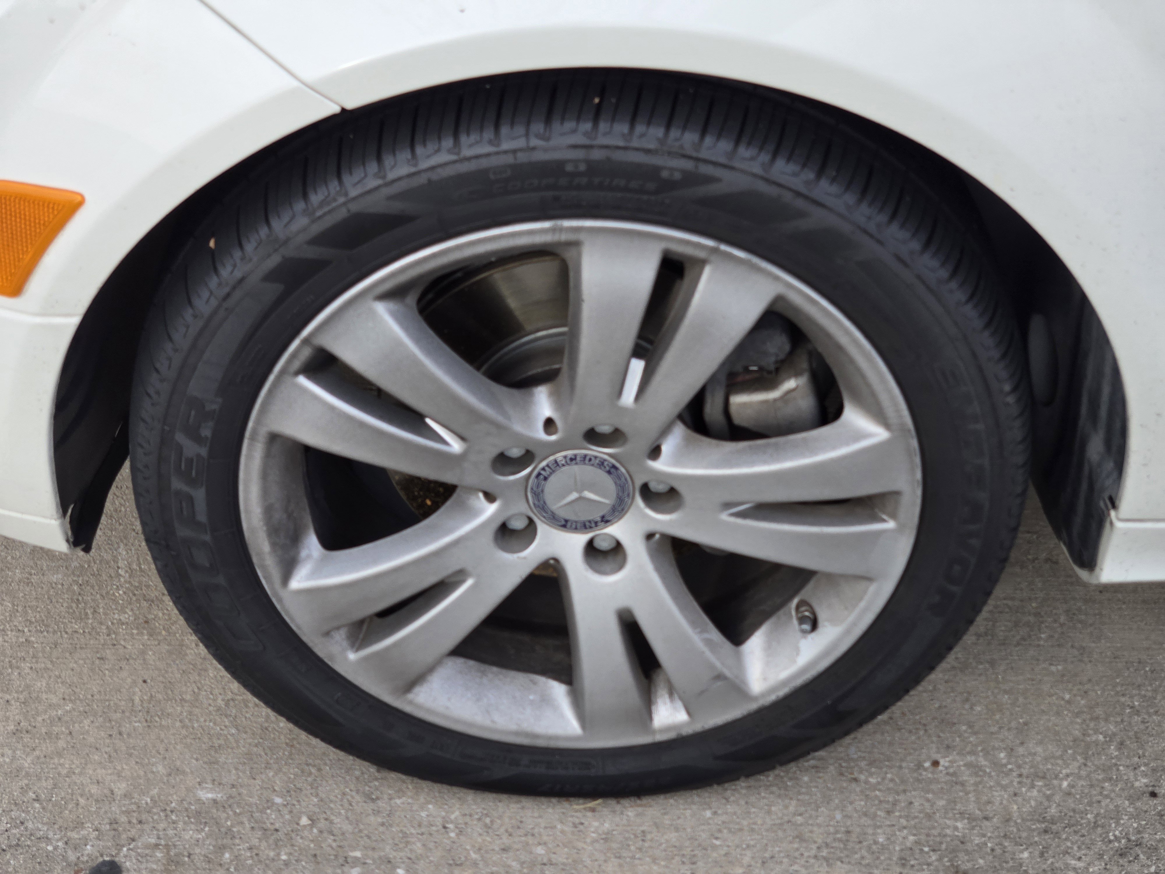 Used 2008 Mercedes-Benz C 300 Sedan image 10